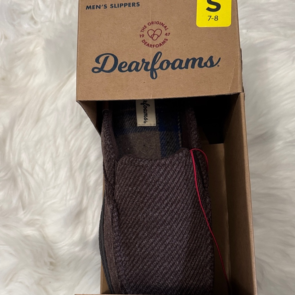 Dearfoams Men's Dark Brown Slippers